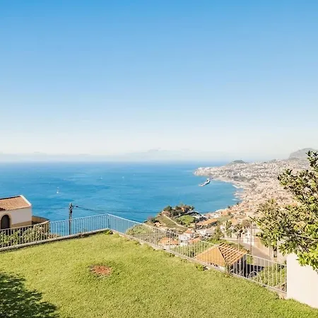 Vila The Old Chapel House