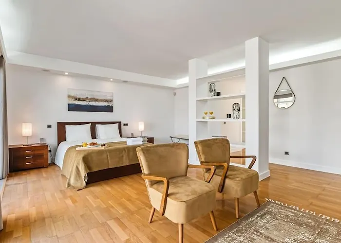 The Old Chapel House