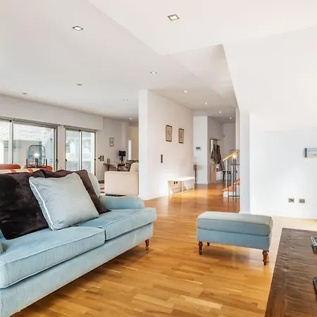 The Old Chapel House *