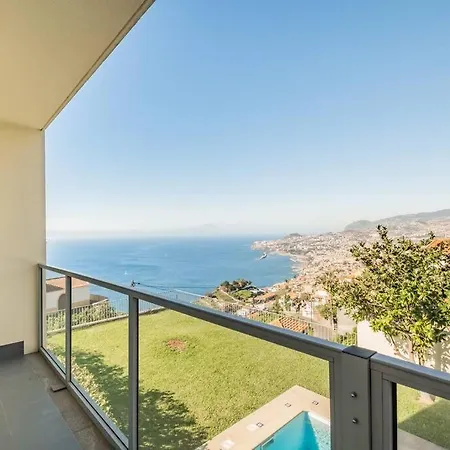 The Old Chapel House * Funchal (Madeira)