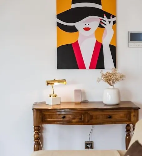 The Old Chapel House Vila Funchal (Madeira)