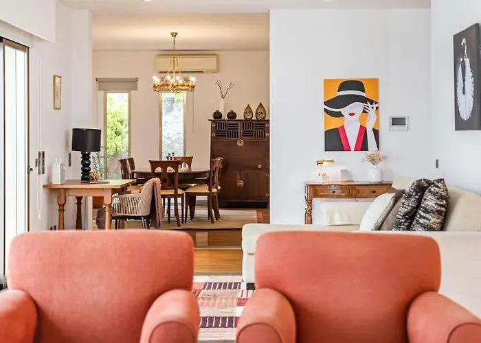 The Old Chapel House * Funchal (Madeira)