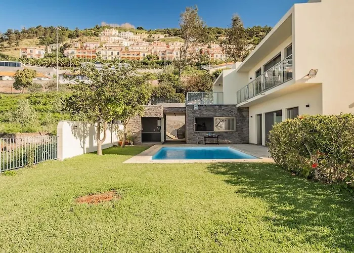 The Old Chapel House * Funchal (Madeira)