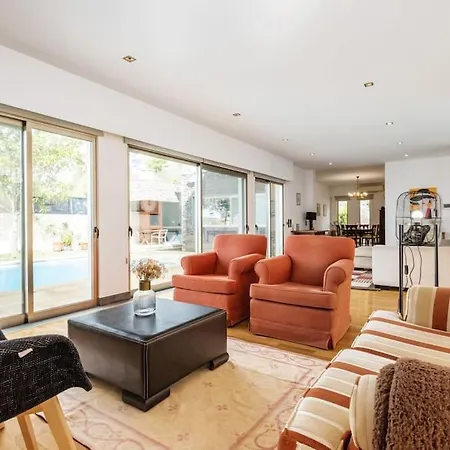 Βίλα The Old Chapel House