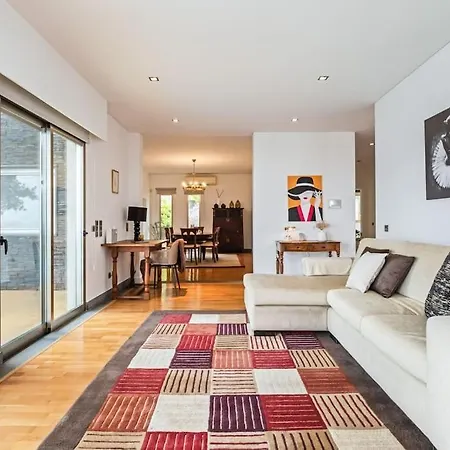 Βίλα The Old Chapel House *