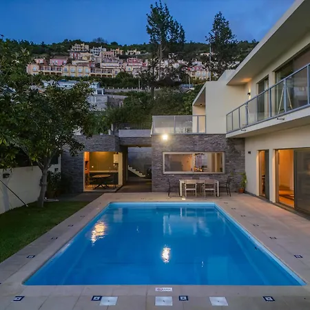 The Old Chapel House * Φουνκάλ